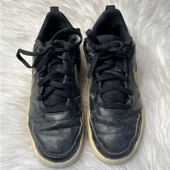 Nike Boys Court Borough Low Sneakers Black & Gold Size 7 YOUTH - Picture 4 of 8